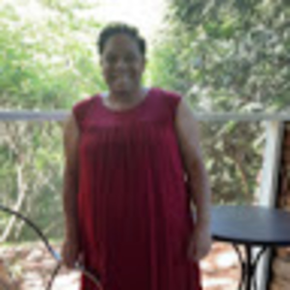 Meet your Posher, Christie - Picture 1 of 1